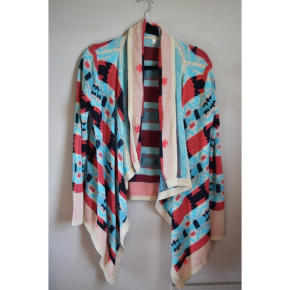 Patterned High-Low Cardigan - Picture 3 of 4